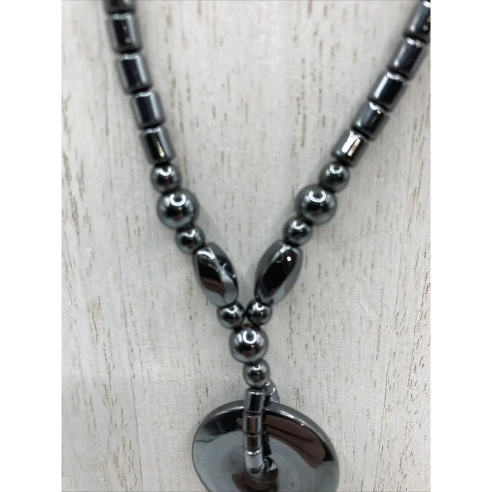 Hematite   Disc‎ Pendant  Necklace 18” Beads Barrel Clasp Black